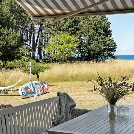 Wake To Waves With Sea As A Neighbour Prázdninový dům