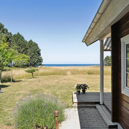 Wake To Waves With Sea As A Neighbour *