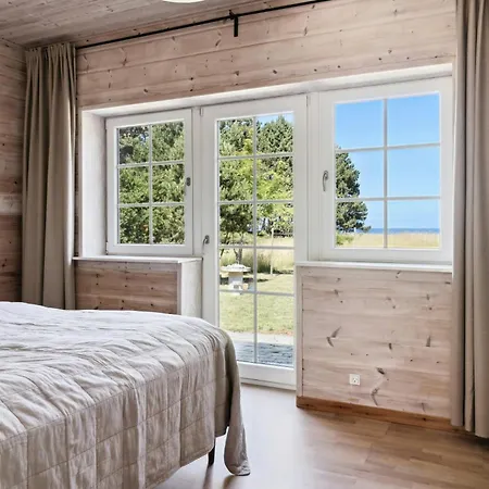 Wake To Waves With Sea As A Neighbour