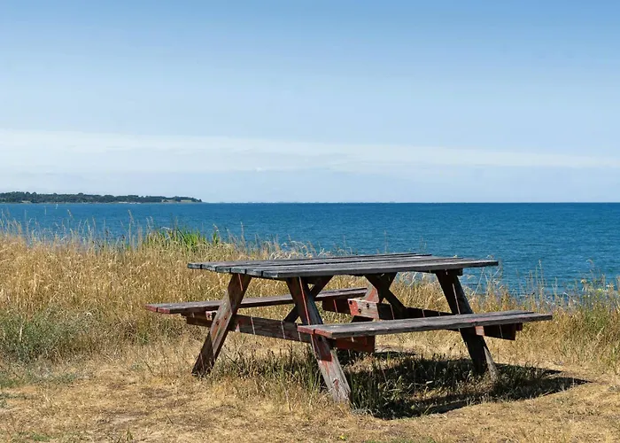 Wake To Waves With Sea As A Neighbour *