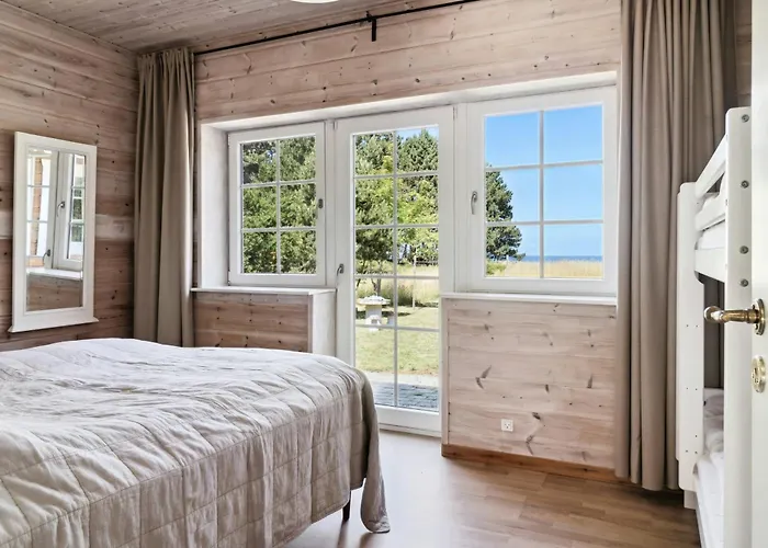 Wake To Waves With Sea As A Neighbour